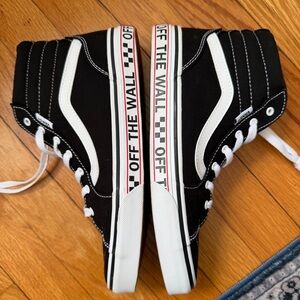 Vans Filmore Hi Off the Wall Sidewall Padded Ankle Sneakers 6 Youth, Women’s 7.5